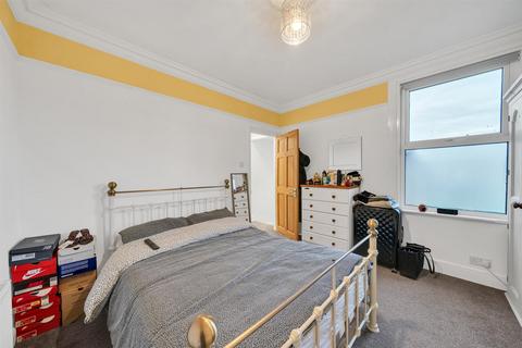 2 bedroom semi-detached house for sale, Park End, Bromley, BR1