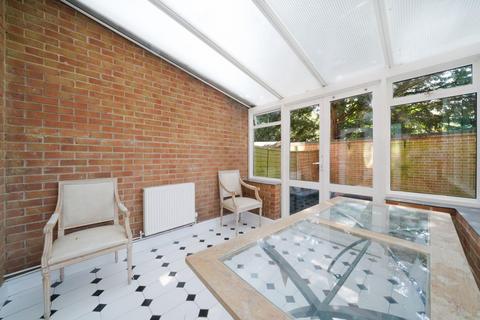 4 bedroom townhouse to rent, Honeyman Close, Brondesbury Park, NW6