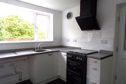 3 bedroom property to rent, Borough View, Torrington