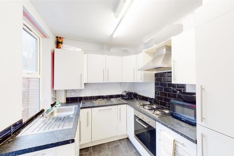 5 bedroom terraced house to rent, Sharrow Vale Road, Sheffield, S11 8ZB