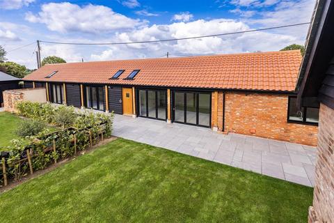 4 bedroom detached bungalow for sale, Kilnfield Barns, Woodhall Road, Chignal St. James