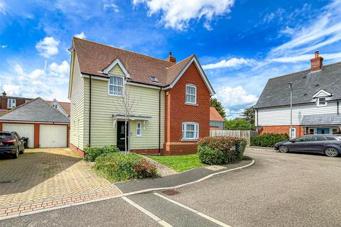 1 Southfields, Tillingham, Southminster, CM0 7FY