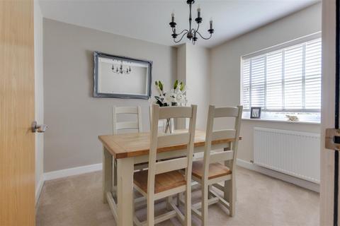 1 Southfields, Tillingham, Southminster, CM0 7FY