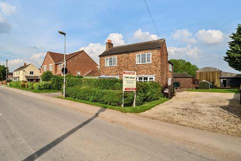 3 bedroom farm house for sale, York Road, Cliffe, Selby
