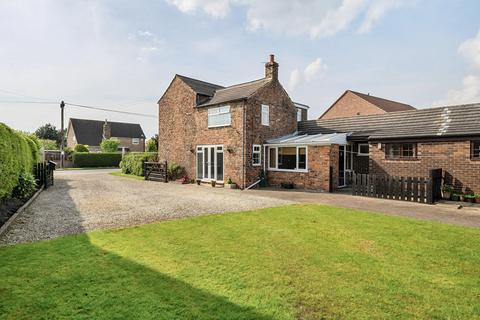 3 bedroom farm house for sale, York Road, Cliffe, Selby