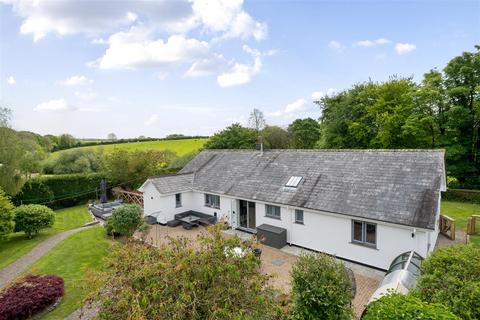 4 bedroom detached house for sale, Well Lane, St. Tudy