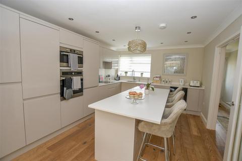 1b Chantry Lane, London Colney, St Albans, AL2 1JT
