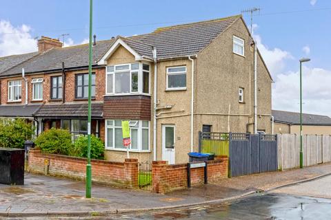 2 bedroom maisonette for sale, Freshbrook Road, Lancing