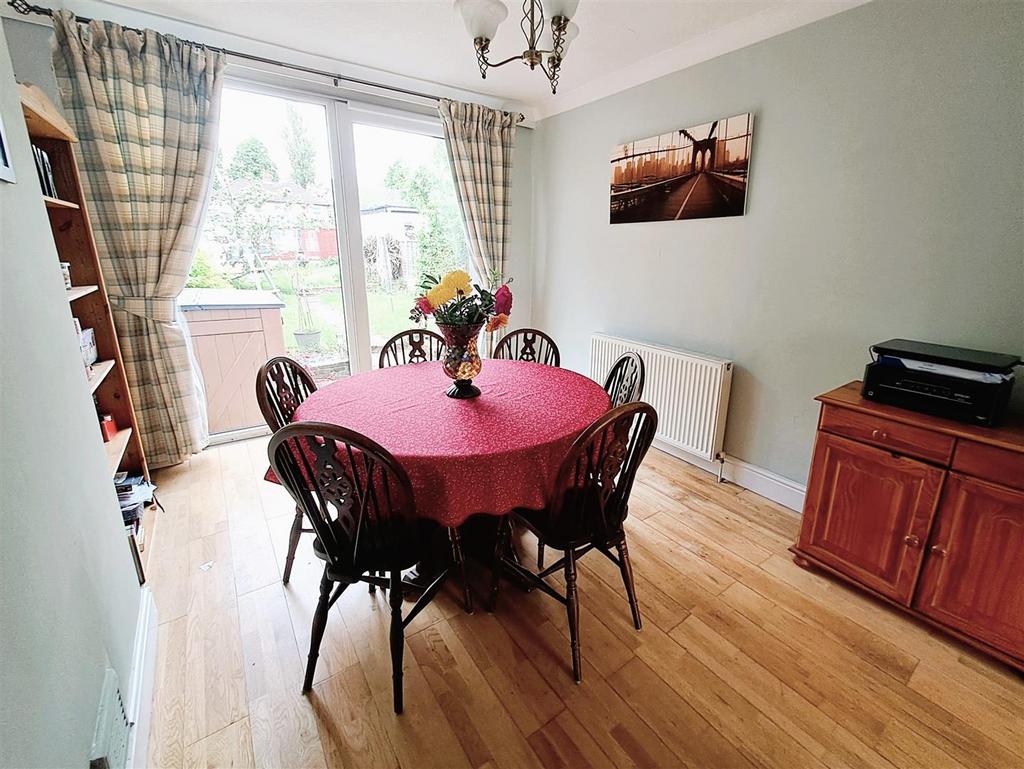 Through Lounge/Diner