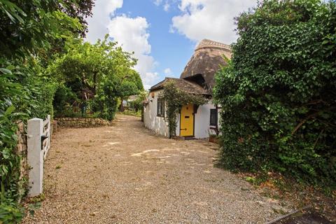 3 bedroom detached house for sale, Southam Lane, Southam, Cheltenham