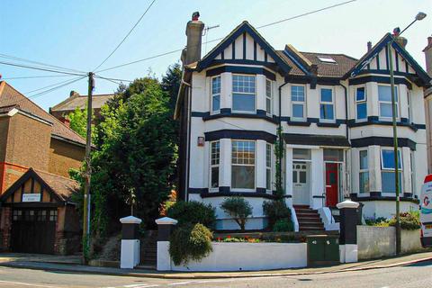 4 bedroom semi-detached house for sale, Elphinstone Road, Hastings
