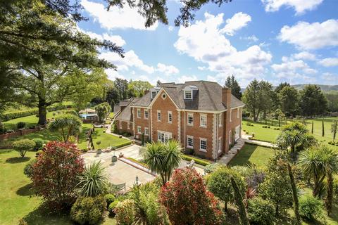 11 bedroom house for sale, Bury Gate