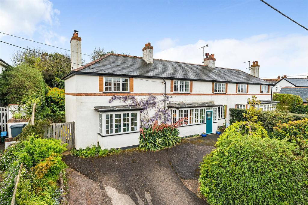 25 Stoneborough Lane, Budleigh Salterton 4 bed semidetached house £