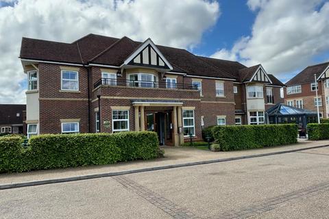 2 bedroom flat for sale, Parham House, King George's Drive, Liphook