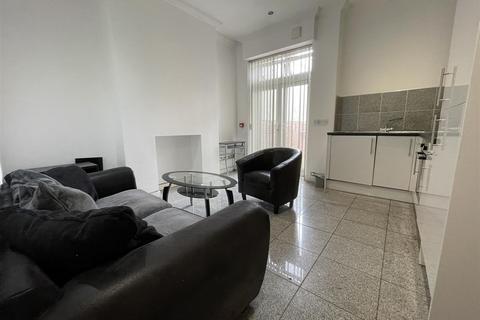 1 bedroom flat to rent, Albany Road, Cardiff