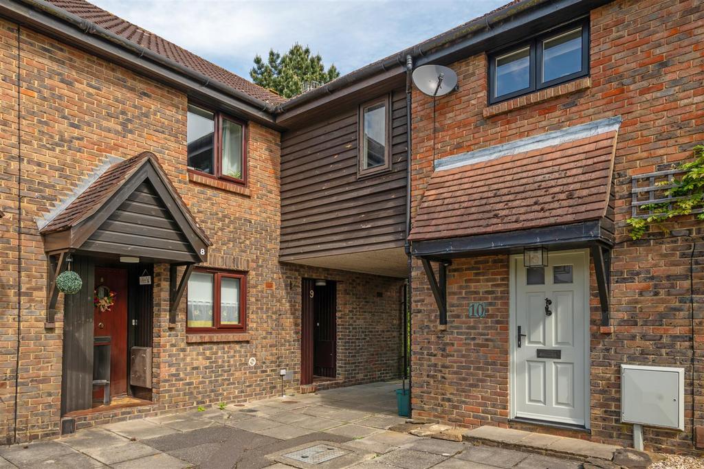9 Broadlands externals-10.jpg