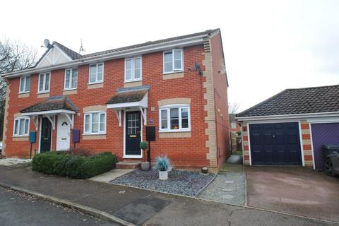 2 bedroom end of terrace house to rent, Haselmere Close, Bury St. Edmunds IP32