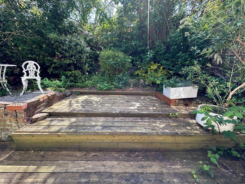 Elmgrove Road, Redland Garden.jpg