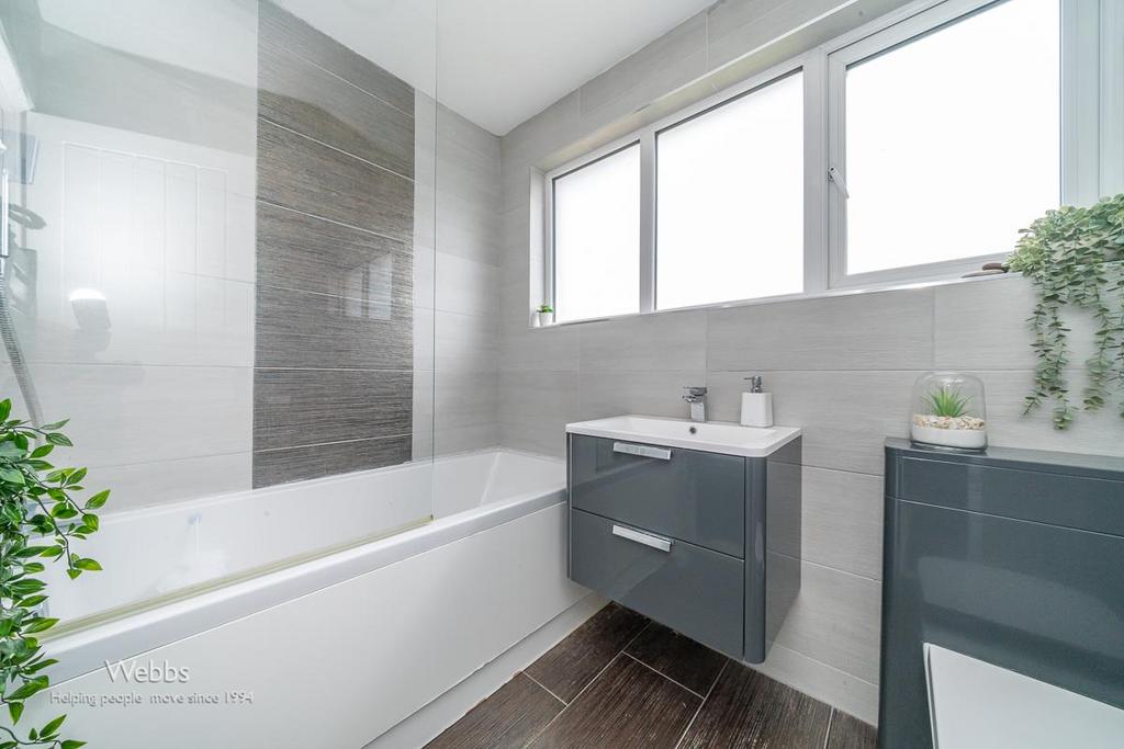 Simmonds Road, Bloxwich, Walsall WS3 3 bed semidetached house for sale