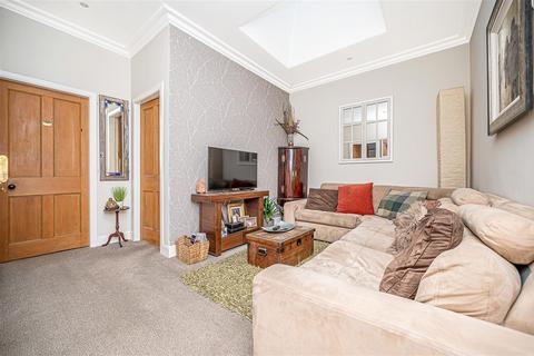3 bedroom property for sale, 1 West Nethertown Street, Dunfermline, KY12 7PN