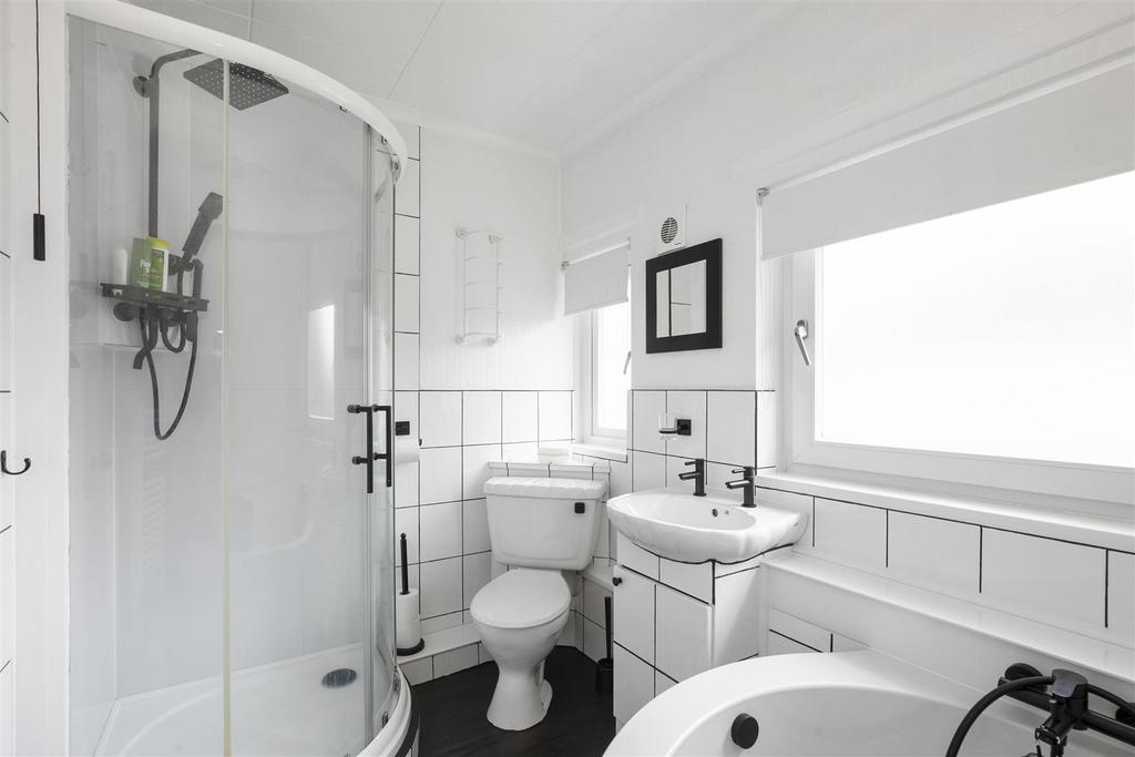 17 Forbes Road24.jpg