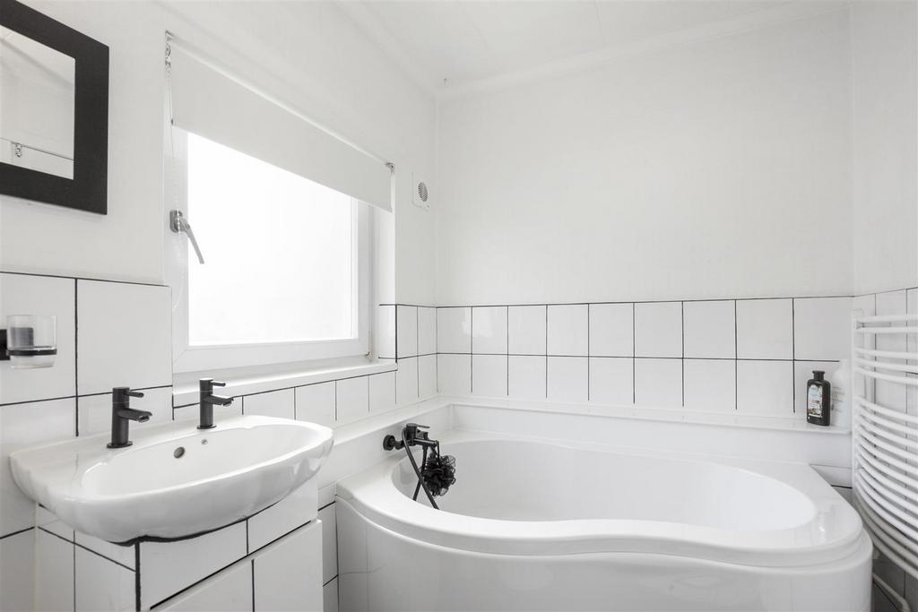 17 Forbes Road25.jpg