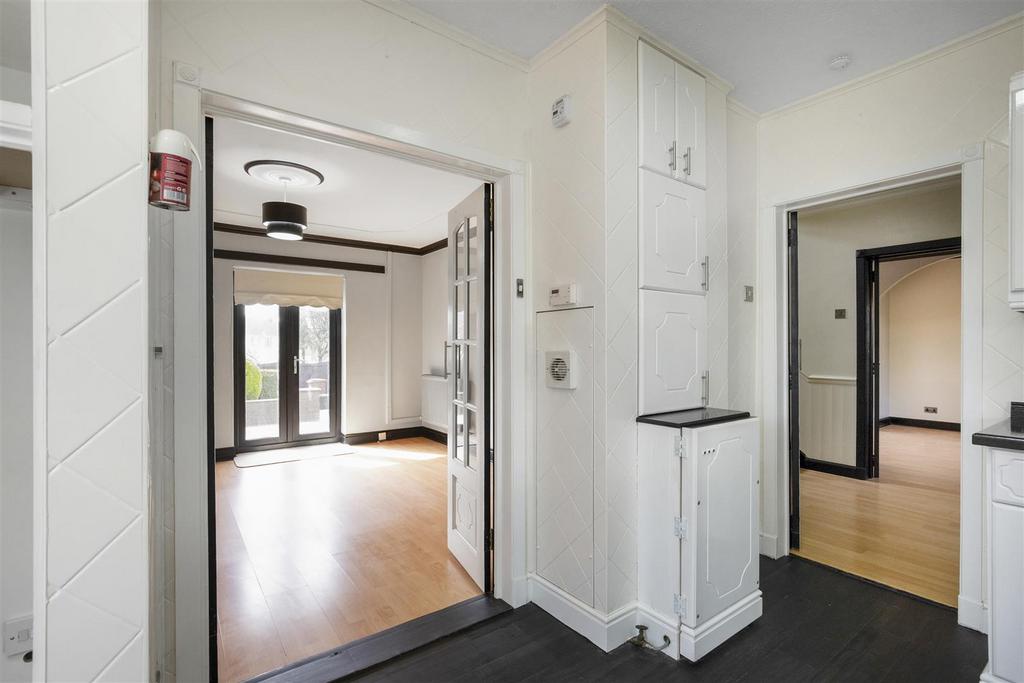 17 Forbes Road10.jpg