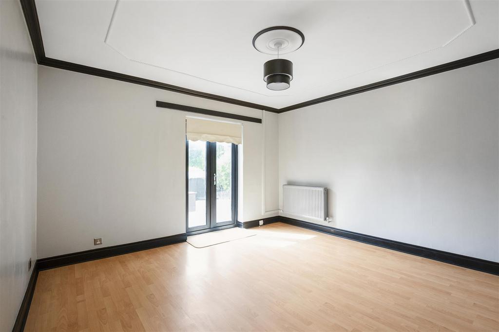 17 Forbes Road11.jpg