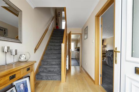 24 Birrell Drive, Dunfermline, KY11 8DW