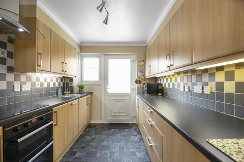24 Birrell Drive, Dunfermline, KY11 8DW