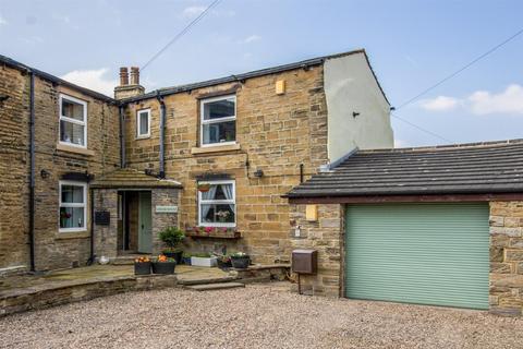 4 bedroom cottage for sale, Pilden Lane, Wakefield WF3