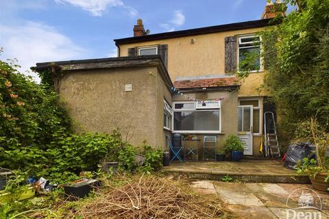 2 bedroom cottage for sale, Heywood Road, Cinderford