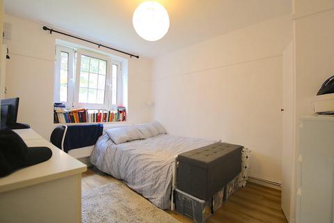 4 bedroom flat to rent, Bell Lane, London E1