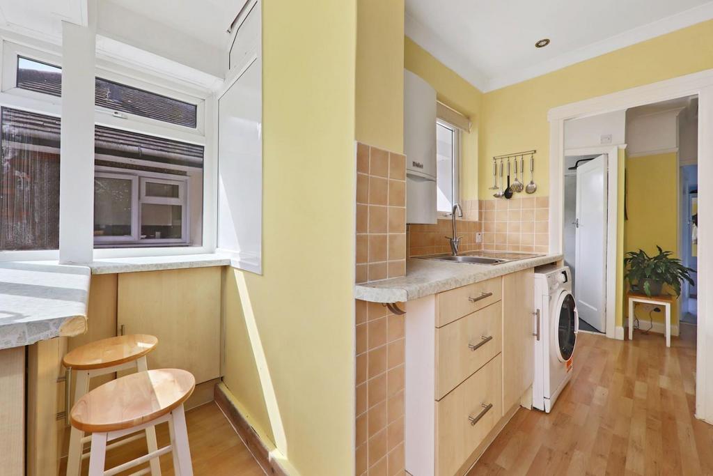 11-e36e JHProp World - 43 Meadowview Road - 33 (1)-m