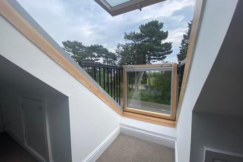 131 Billing Road, Northampton, NN1 5RR