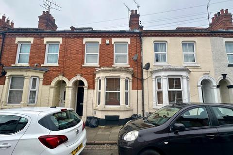 2 bedroom terraced house to rent, Whitworth Road, Abington, Northampton NN1