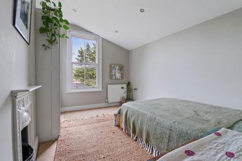 133 Old Dover Road, London, SE3 8SY