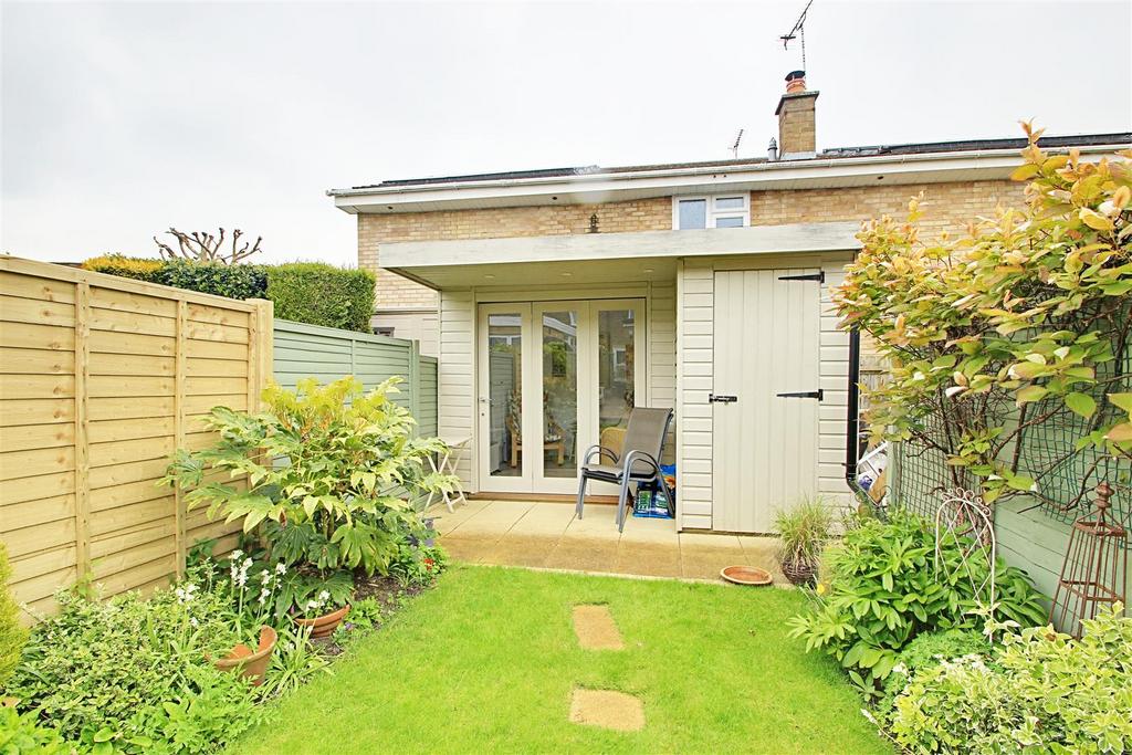 Summerhouse 1.jpg