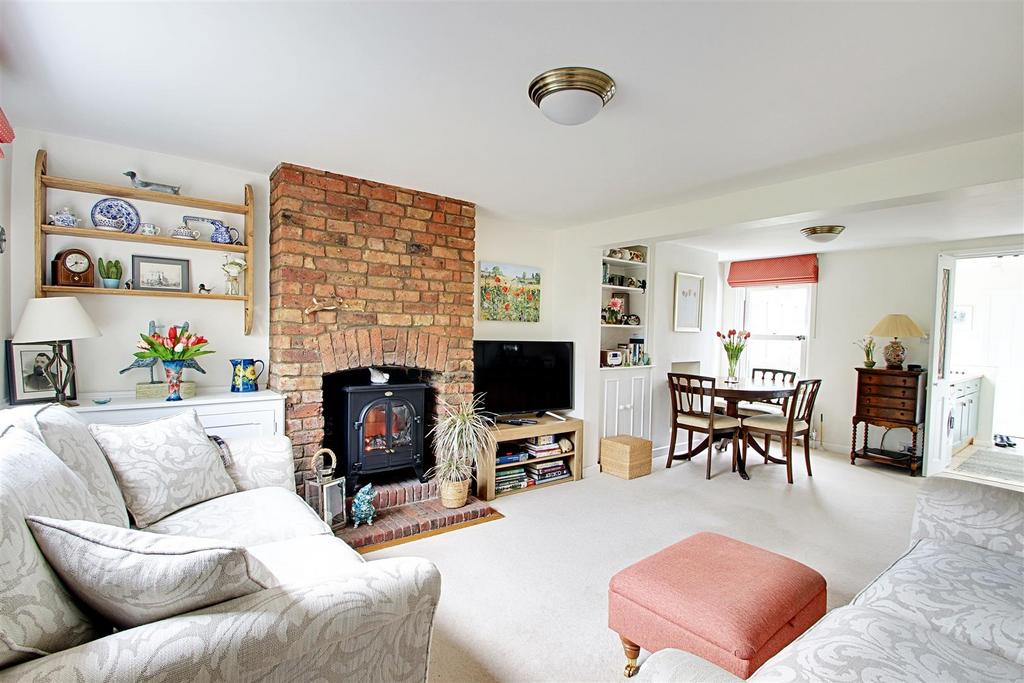 Living Room.jpg