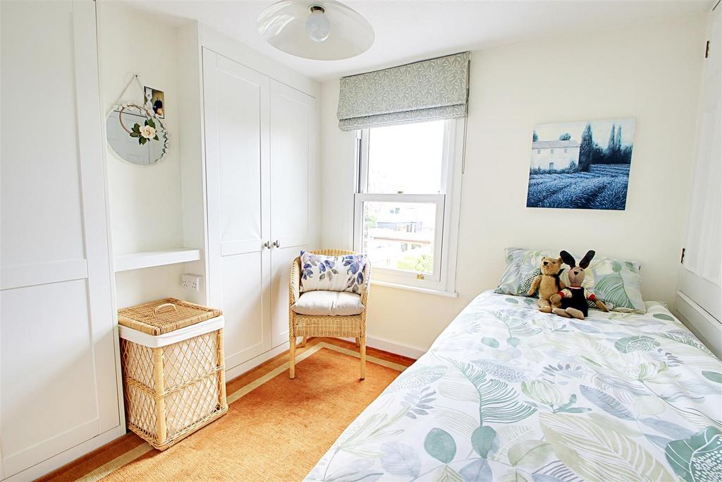 Bedroom 2.jpg