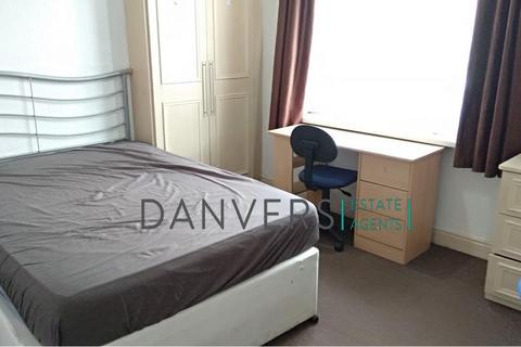 2 bedroom terraced house to rent, Grasmere Street, Leicester LE2