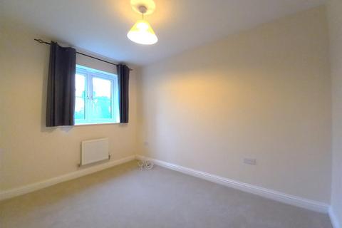 3 bedroom terraced house to rent, Hereson Road, Broadstairs