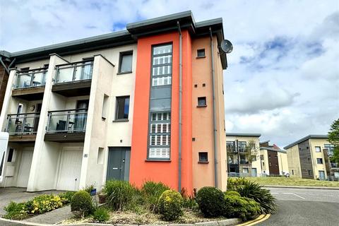 4 bedroom townhouse for sale, Fishermans Way, Marina, Swansea