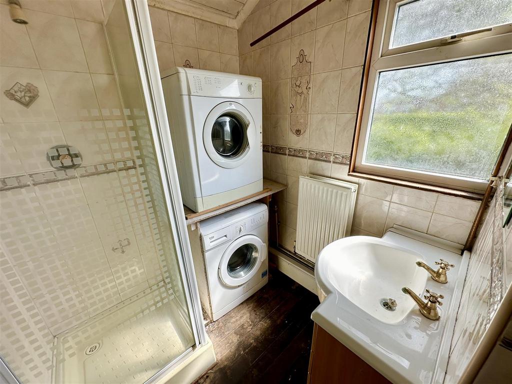 Shower utility.JPEG
