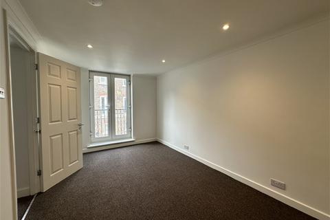 3 bedroom flat to rent, Maple Mews, NW6, London