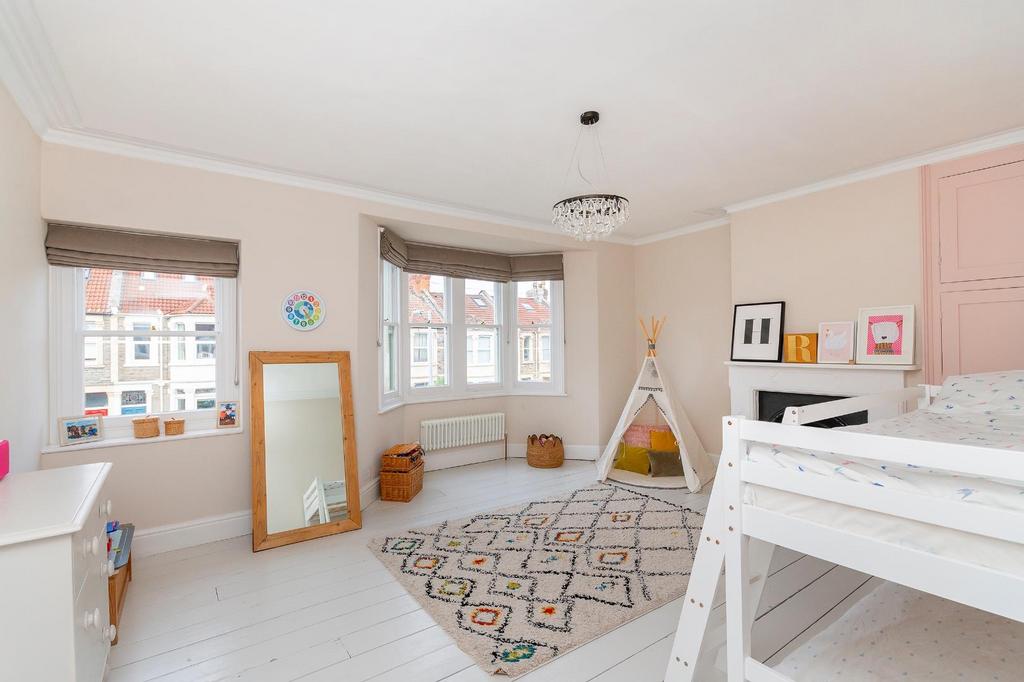 DAORKCOTSREVAH31 - Bedroom I.jpg