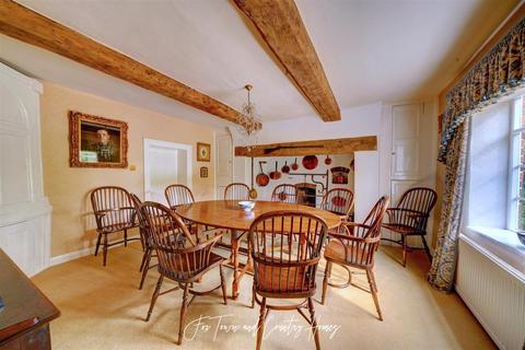 undefined, Kington Court Farm, Kington WR7