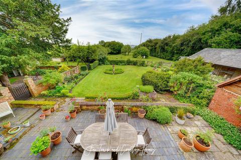 undefined, Kington Court Farm, Flyford Flavell WR7