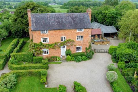 undefined, Kington Court Farm, Flyford Flavell WR7