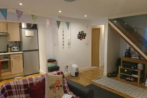 2 bedroom flat to rent, London, NW1